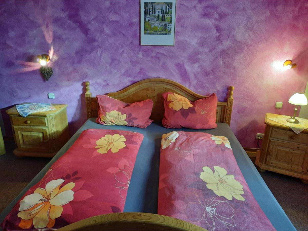 Landgasthof Rotlipp Gaestezimmer Ortenberg  外观 照片